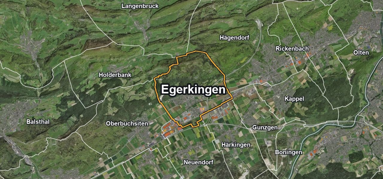 Luftbild von Egerkingen mit Gemeindegrenze, Nachbargemeinden und Solareignung der Dächer