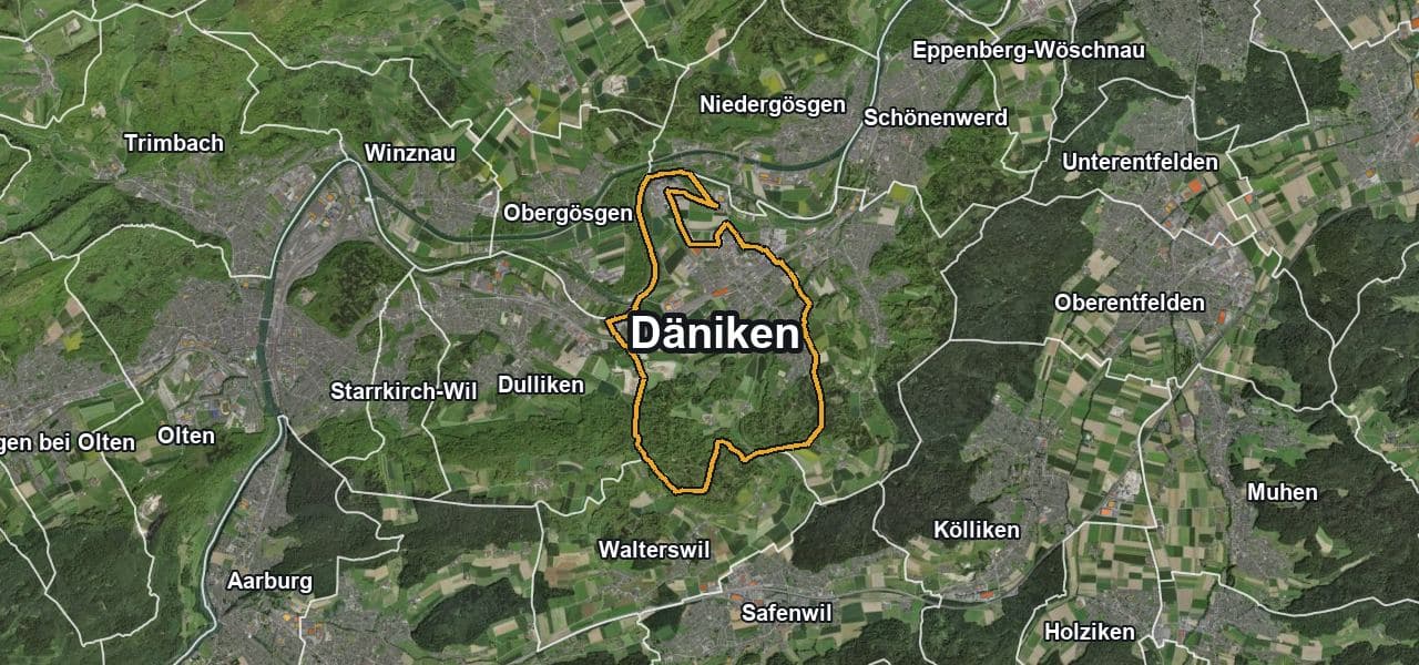 Luftbild von Däniken mit Gemeindegrenze, Nachbargemeinden und Solareignung der Dächer