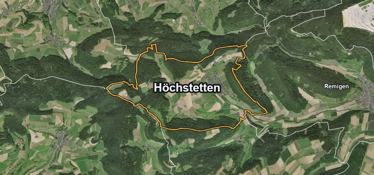 Luftbild von Höchstetten mit Gemeindegrenze, Nachbargemeinden und Solareignung der Dächer