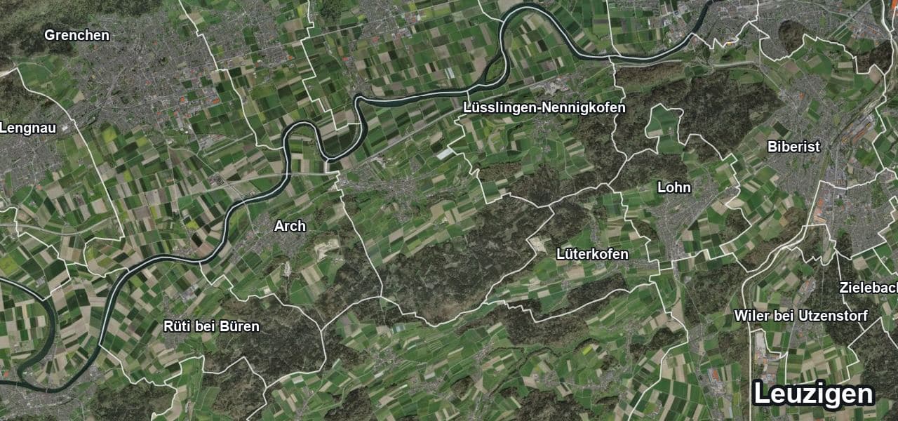 Luftbild von Leuzigen mit Gemeindegrenze, Nachbargemeinden und Solareignung der Dächer