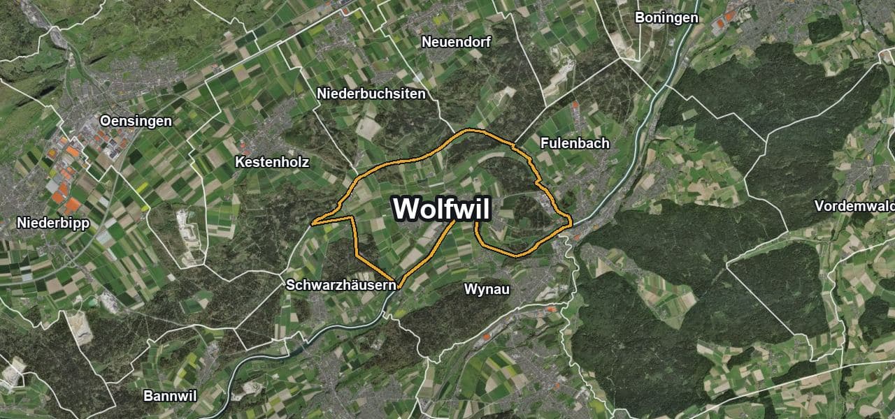 Luftbild von Wolfwil mit Gemeindegrenze, Nachbargemeinden und Solareignung der Dächer